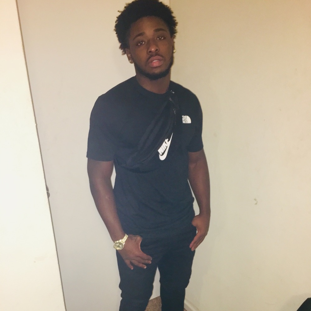 Meet your Posher, Boobie